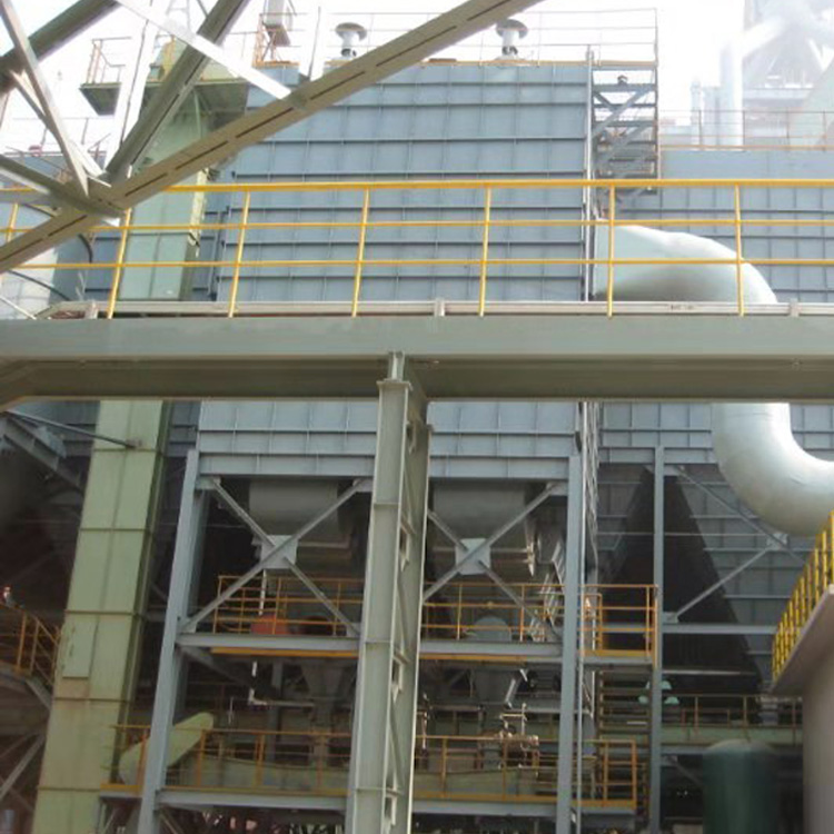 除塵器廠家耀先環(huán)境秉承客戶滿意、規(guī)范操作、過程可控、持續(xù)改進(jìn)的理念，研發(fā)生產(chǎn)各類除塵設(shè)備，免費(fèi)提供各行業(yè)粉塵污染解決方案，致力于為10000+中小企業(yè)1次性達(dá)標(biāo)排放。其中布袋除塵器以效率高、運(yùn)行穩(wěn)、壽命長(zhǎng)等優(yōu)勢(shì)備受客戶青睞，我們總結(jié)出布袋除塵器運(yùn)行時(shí)5點(diǎn)注意事項(xiàng)，非常值得你了解。