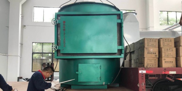 RTO焚燒爐設(shè)計(jì)使用不當(dāng)?shù)臐撛谖ｋU(xiǎn)，15年廠家耀先環(huán)境幫您規(guī)避